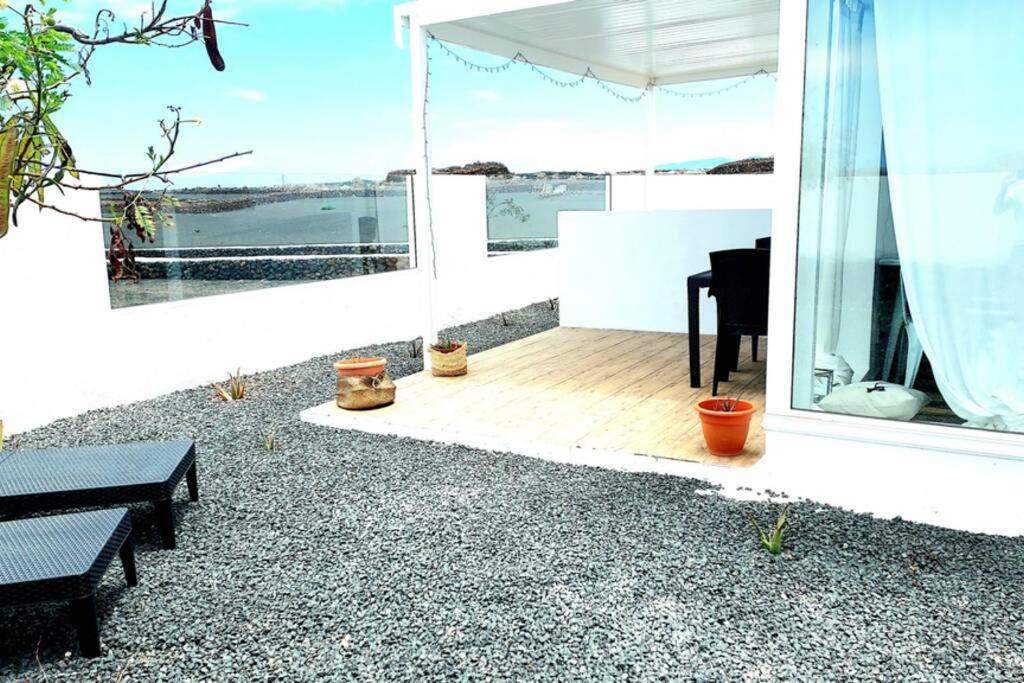 Lanzarote Ocean Loft B Apartment Tinajo Bagian luar foto