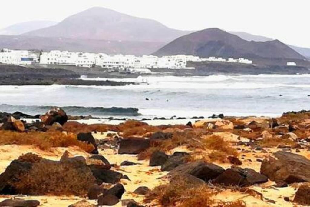 Lanzarote Ocean Loft B Apartment Tinajo Bagian luar foto