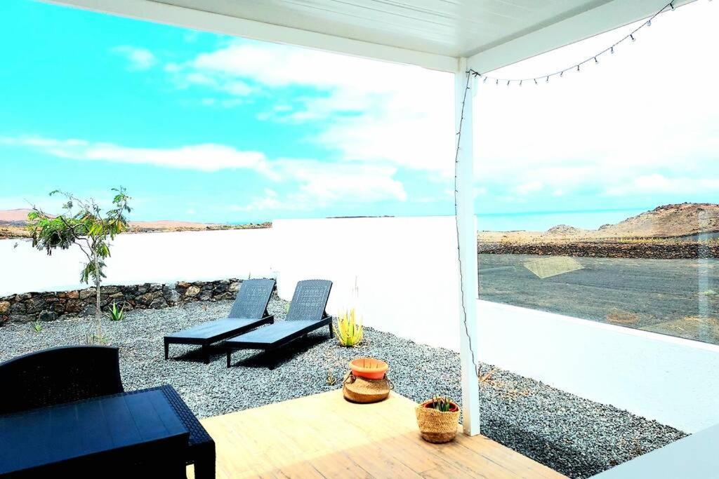 Lanzarote Ocean Loft B Apartment Tinajo Bagian luar foto