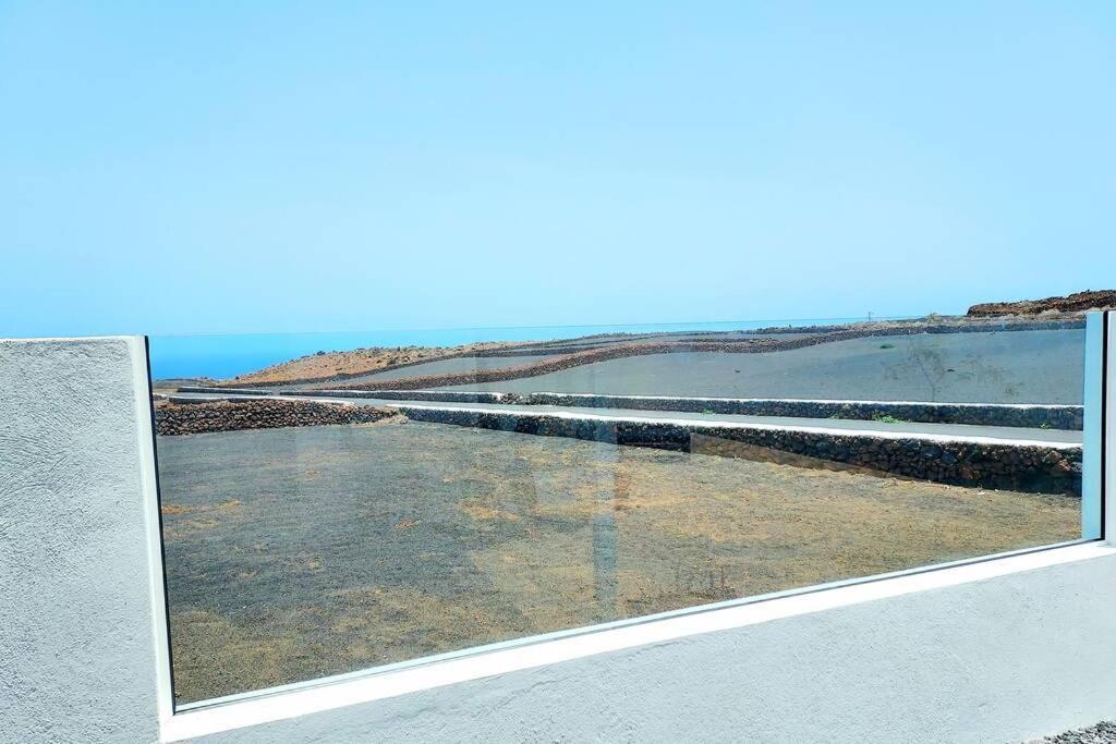 Lanzarote Ocean Loft B Apartment Tinajo Bagian luar foto