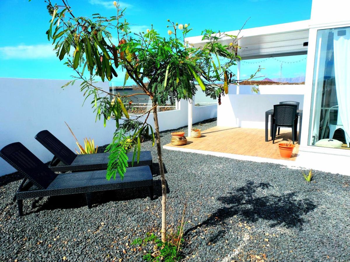 Lanzarote Ocean Loft B Apartment Tinajo Bagian luar foto